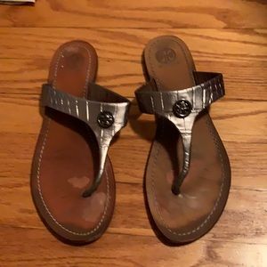 Tory Burch Cameron pewter thong sandal, size 10